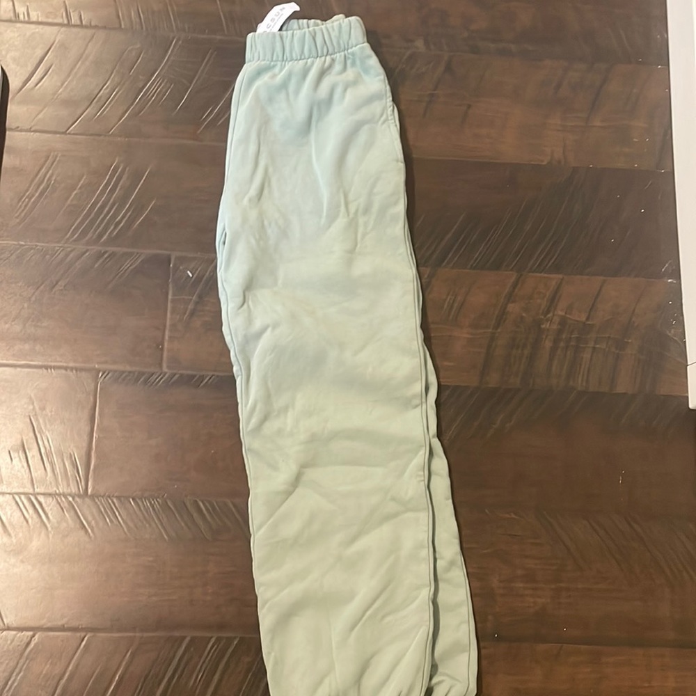 John Galt, Sage green sweatpants